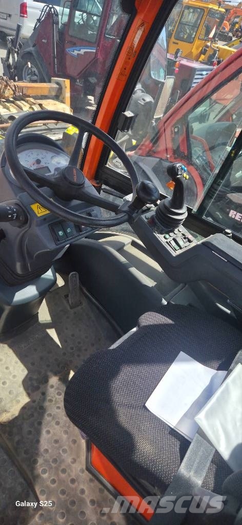 Holder c260 Kompakttraktorer