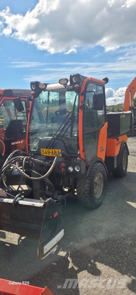 Holder c260 Kompakttraktorer