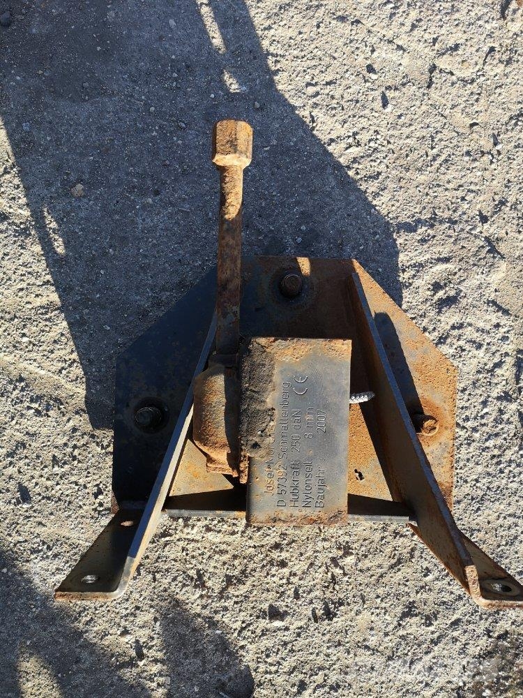 DRŽÁK REZERVY DAF LF 运输工具-其他