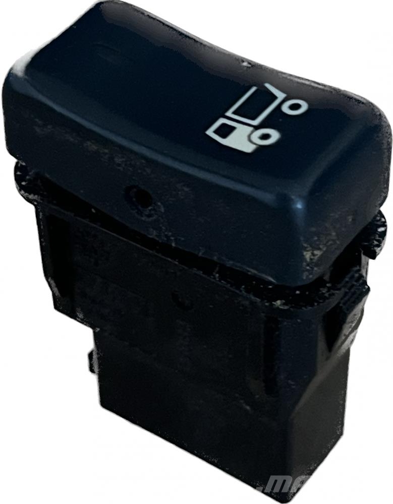  PŘEPÍNAČ MAN TGL, TGA, TGM, TGX, TGS 81.25505-6847 运输工具-其他