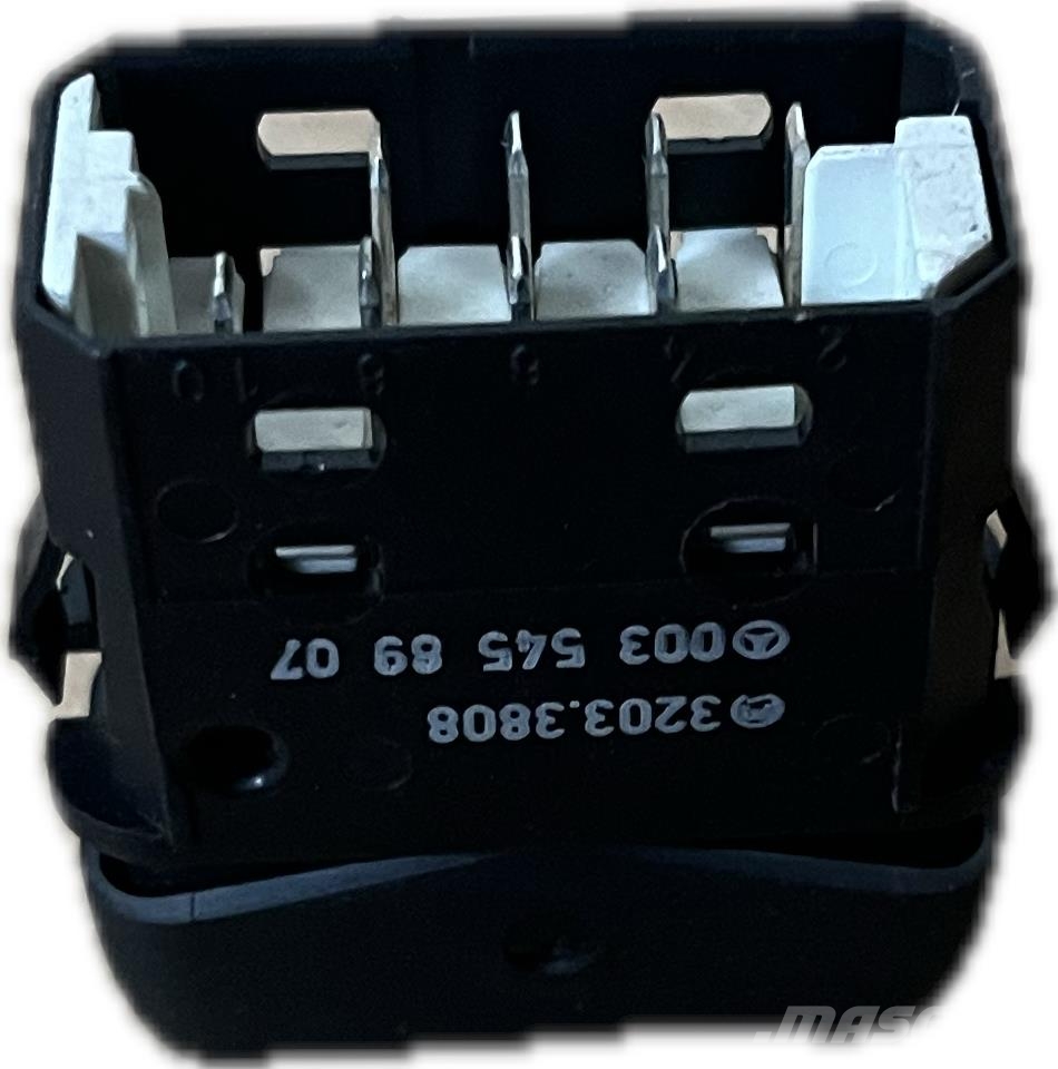 PŘEPÍNAČ MERCEDES ATEGO, ACTROS A 003 545 89 07, A Haszonjárművek - Egyéb