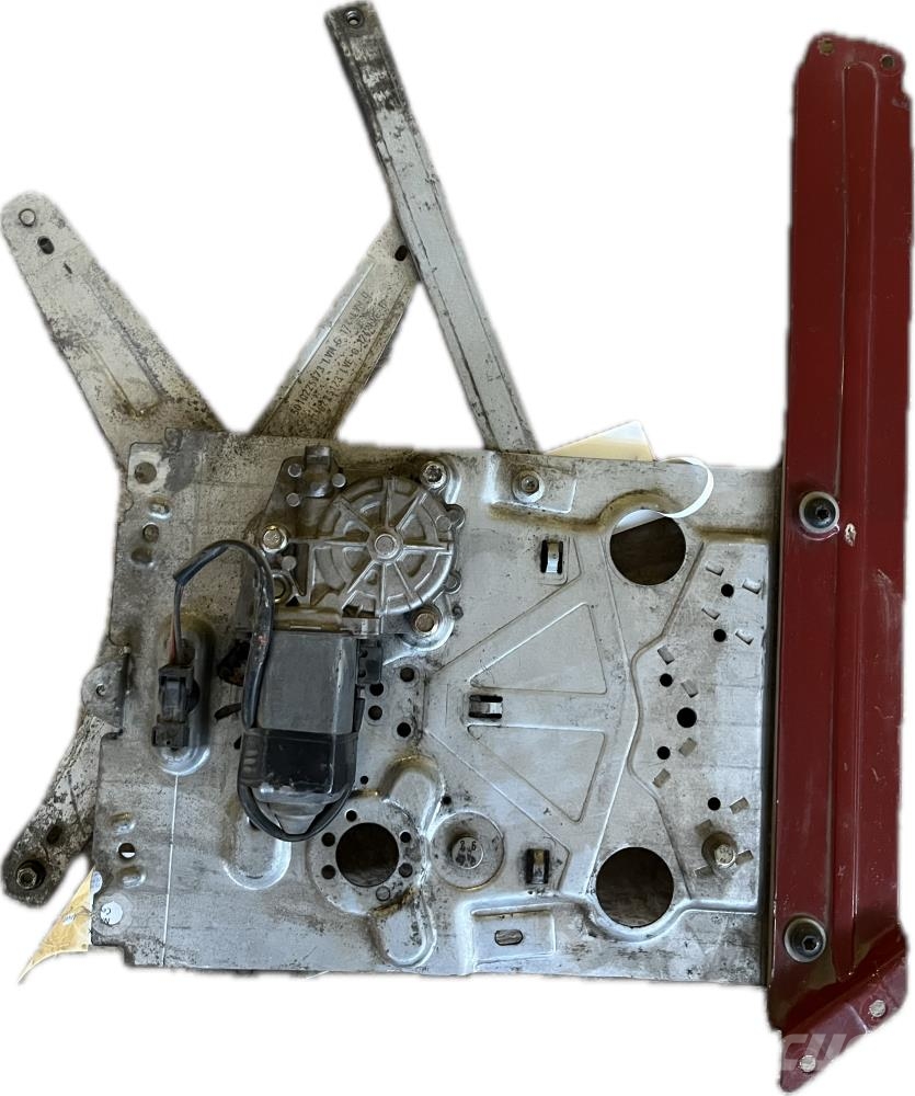 Renault MIDLUM STAHOVAČKA OKNA LEVÁ 130821509 Muut
