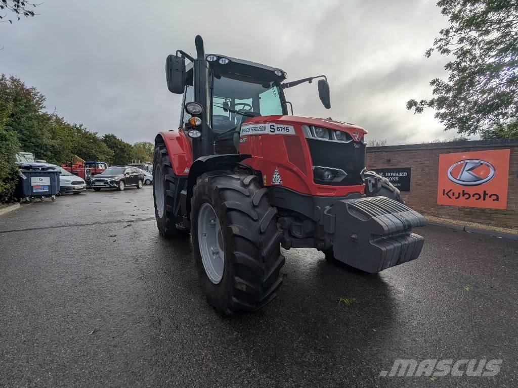Massey Ferguson 6715 S Traktoren
