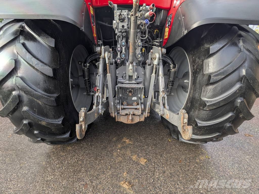 Massey Ferguson 6715 S Traktoren