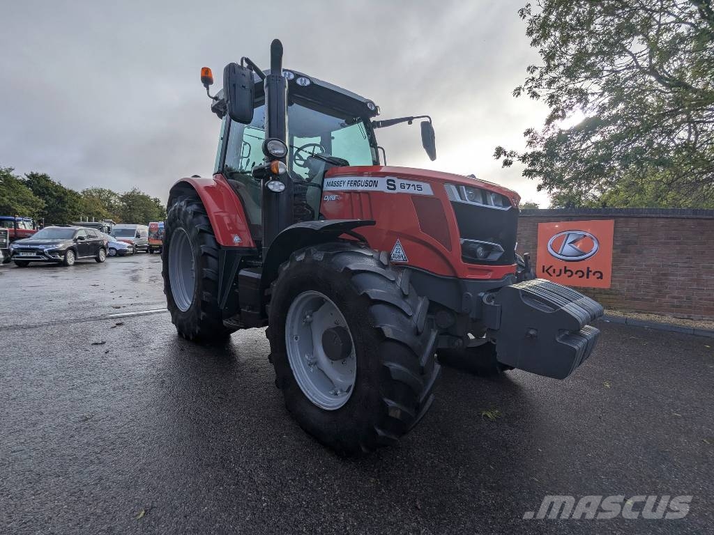 Massey Ferguson 6715 S Traktoren