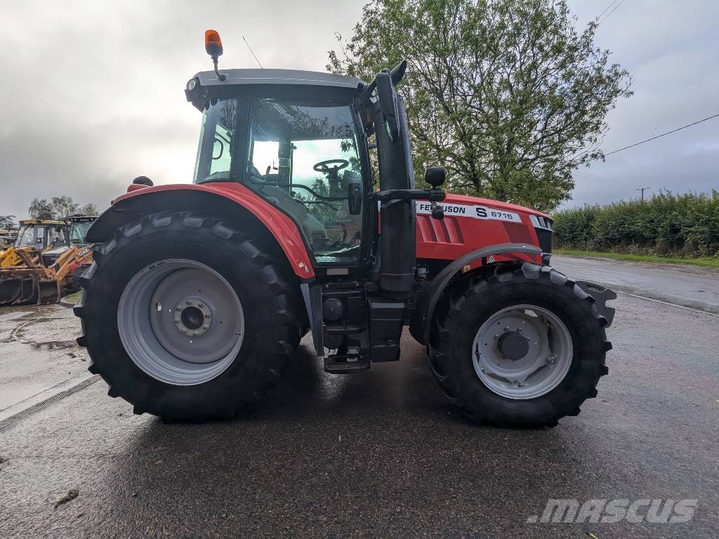Massey Ferguson 6715 S Traktoren