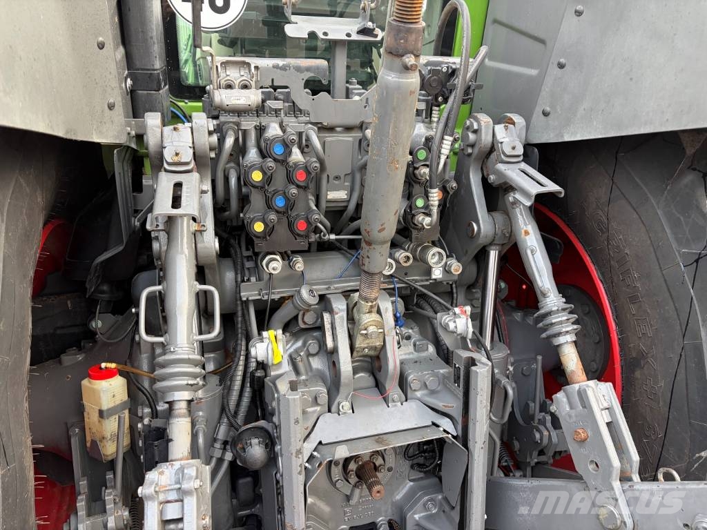 Fendt 828 Vario Traktorid