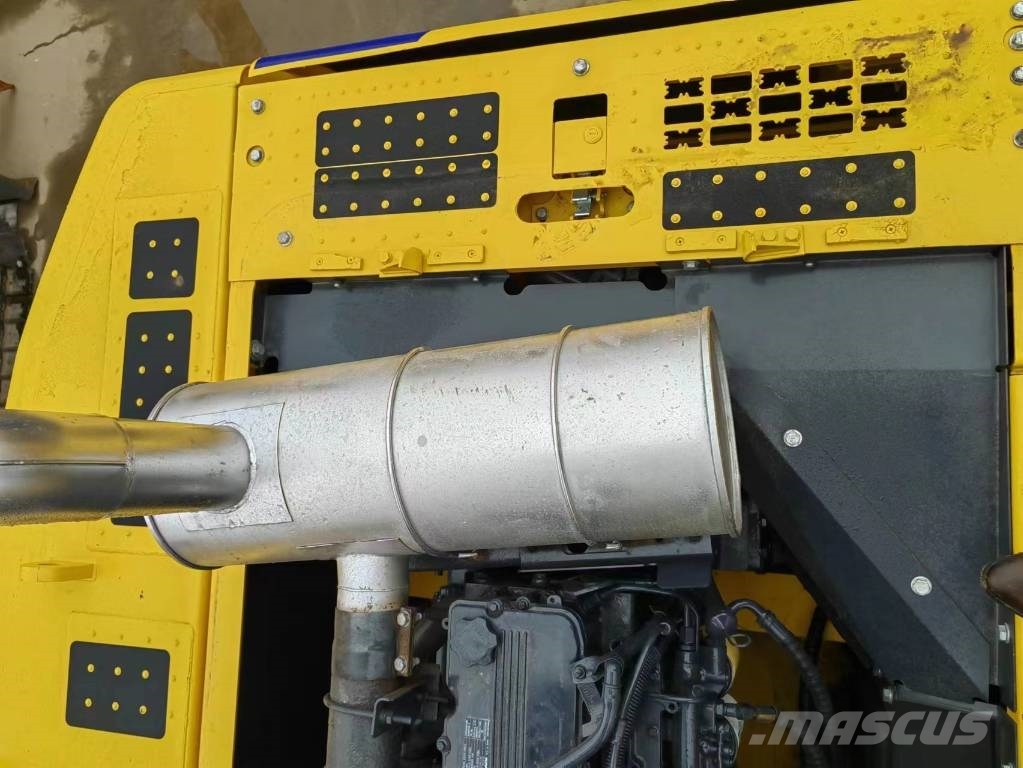 Komatsu PC 300-8 Εκσκαφείς με ερπύστριες