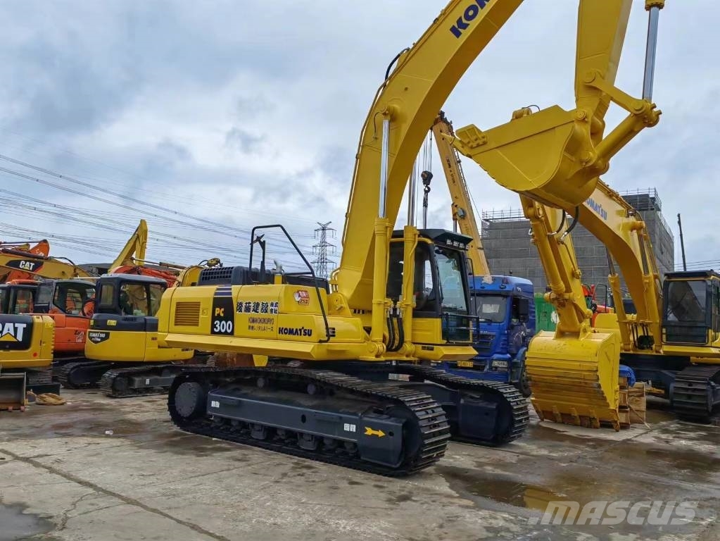 Komatsu PC 300-8 Εκσκαφείς με ερπύστριες