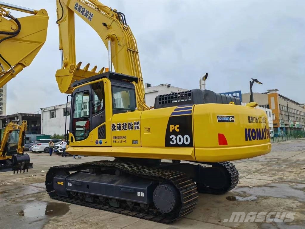 Komatsu PC 300-8 Εκσκαφείς με ερπύστριες