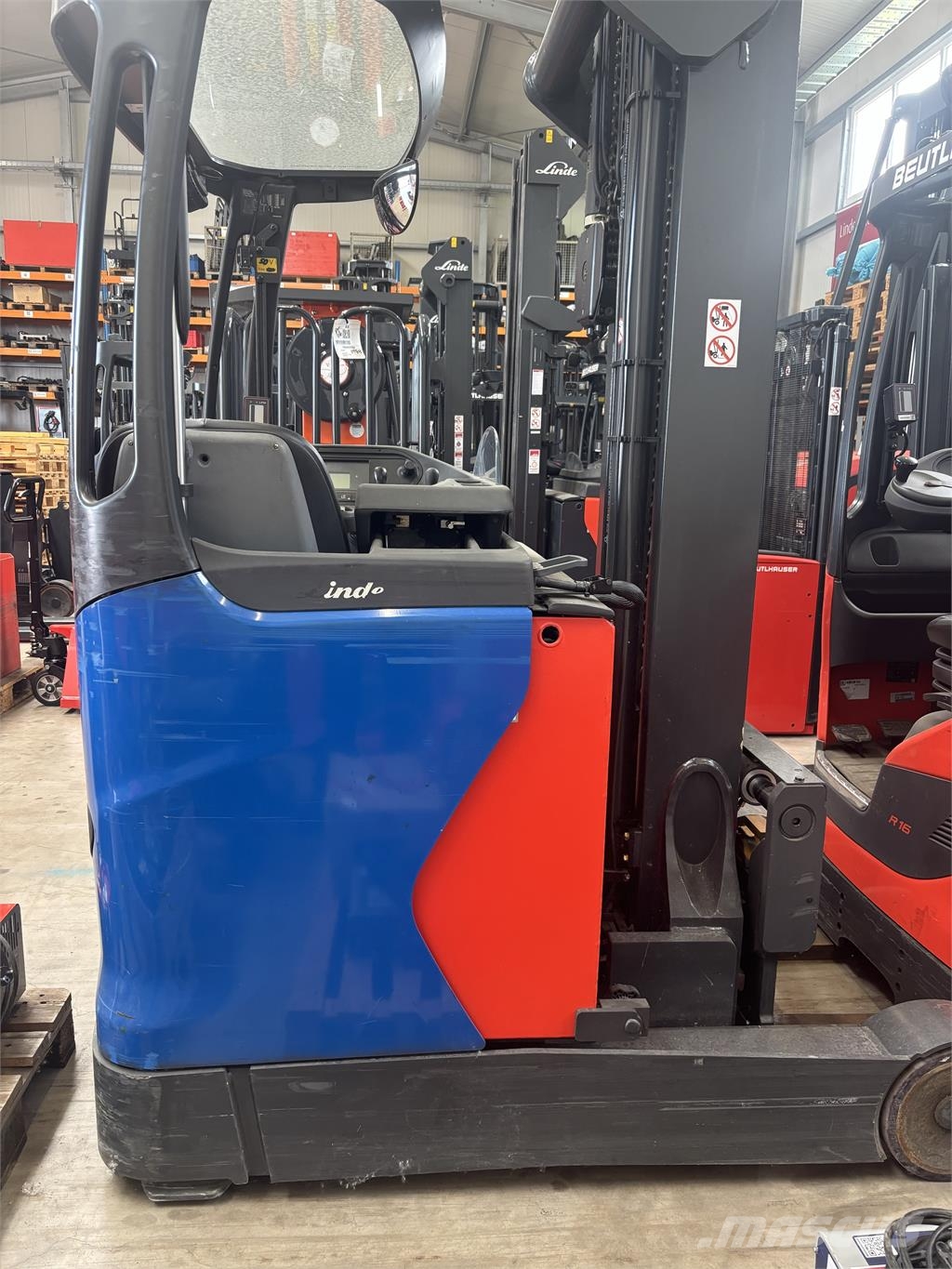 Linde R16HD Schubmaststapler
