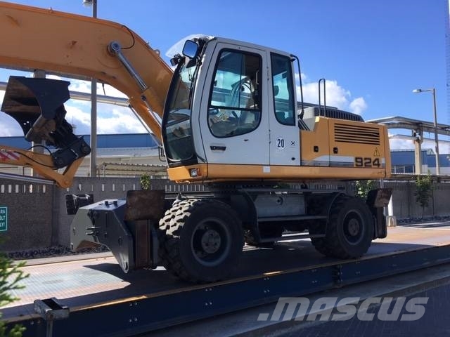 Liebherr A 924 C Litronic Polovni bageri sa dugom rukom