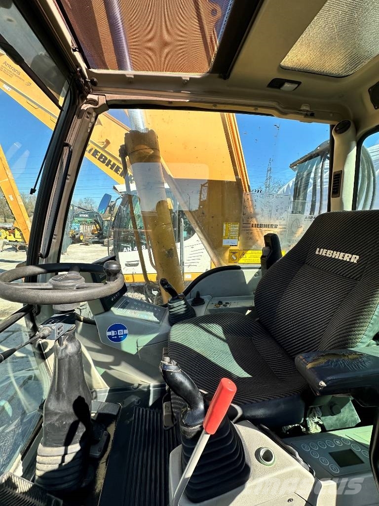 Liebherr A 924 C Litronic Polovni bageri sa dugom rukom