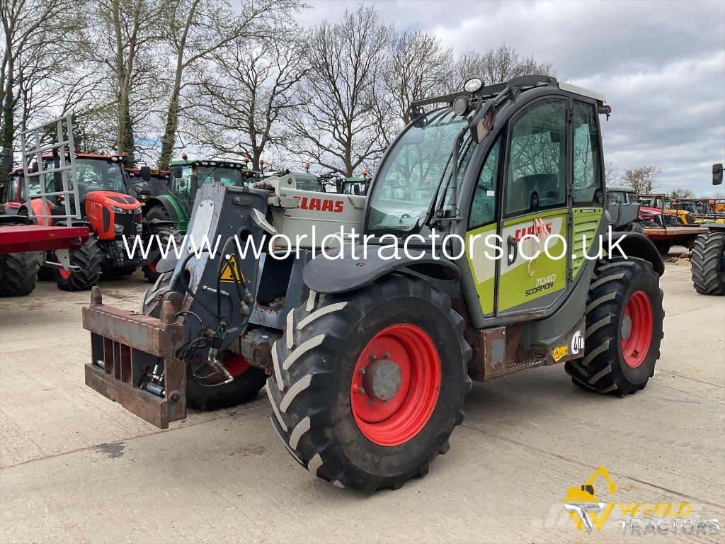 CLAAS Scorpion 7040 Telehandlers for agriculture