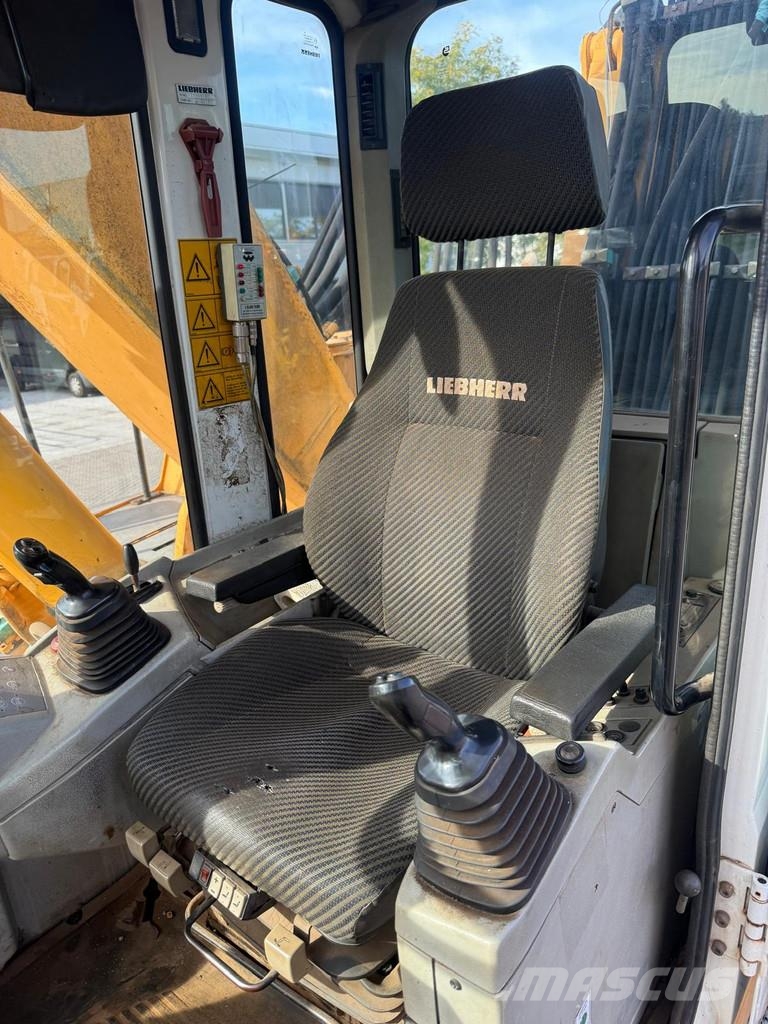 Liebherr A924 Перевантажувачі металобрухту/промислові навантажувачі