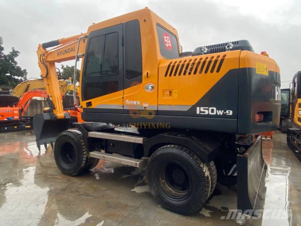 Hyundai 150w-9 Gumikerekes kotrók