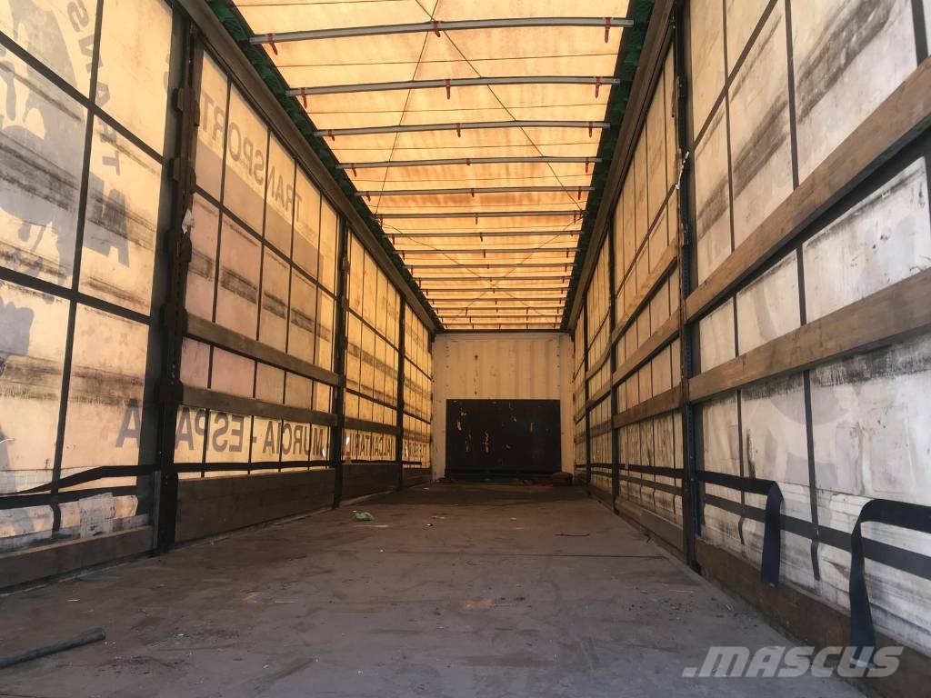 Krone SD Curtainsiderauflieger