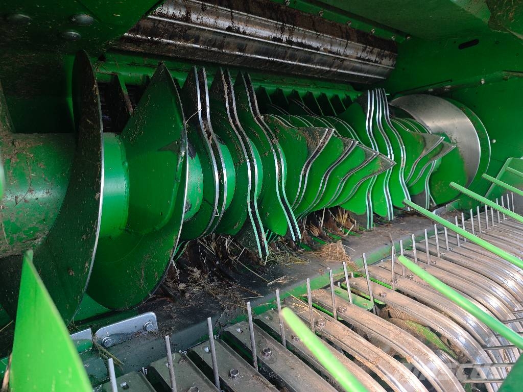 John Deere F 441 R 원형 곤포기