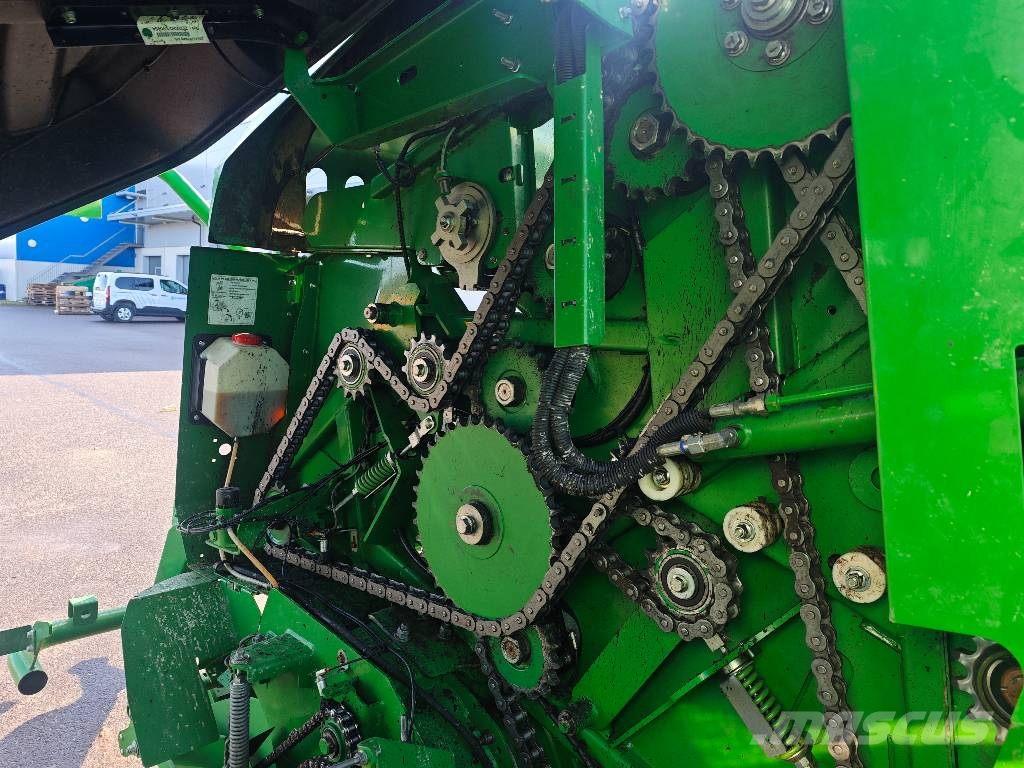 John Deere F 441 R 원형 곤포기