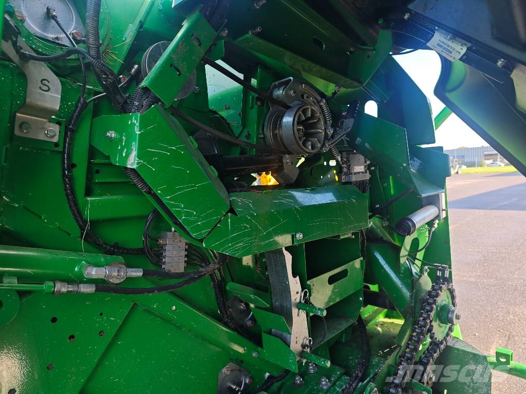 John Deere F 441 R 원형 곤포기
