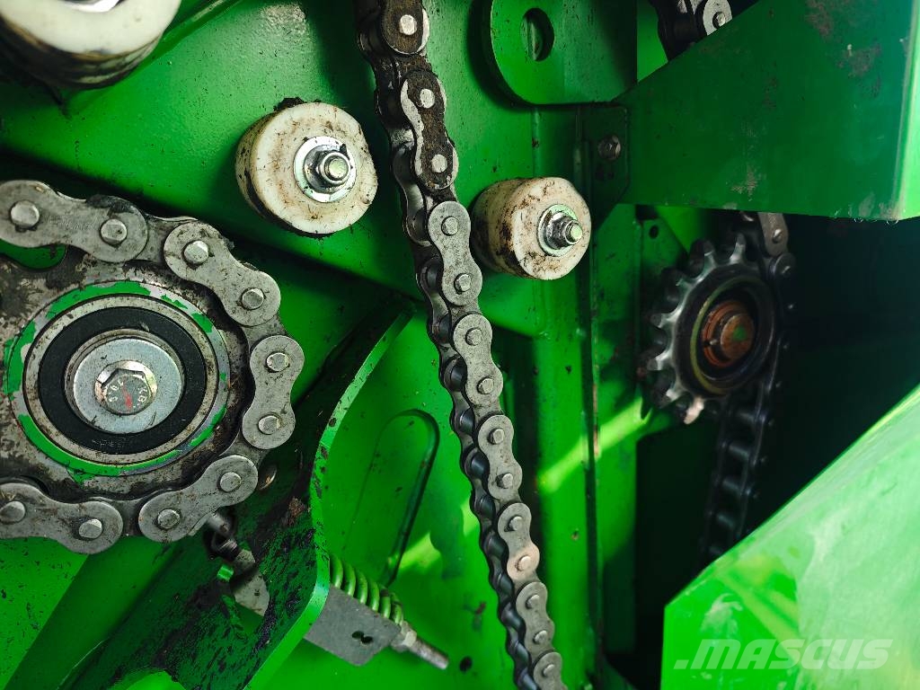 John Deere F 441 R 원형 곤포기
