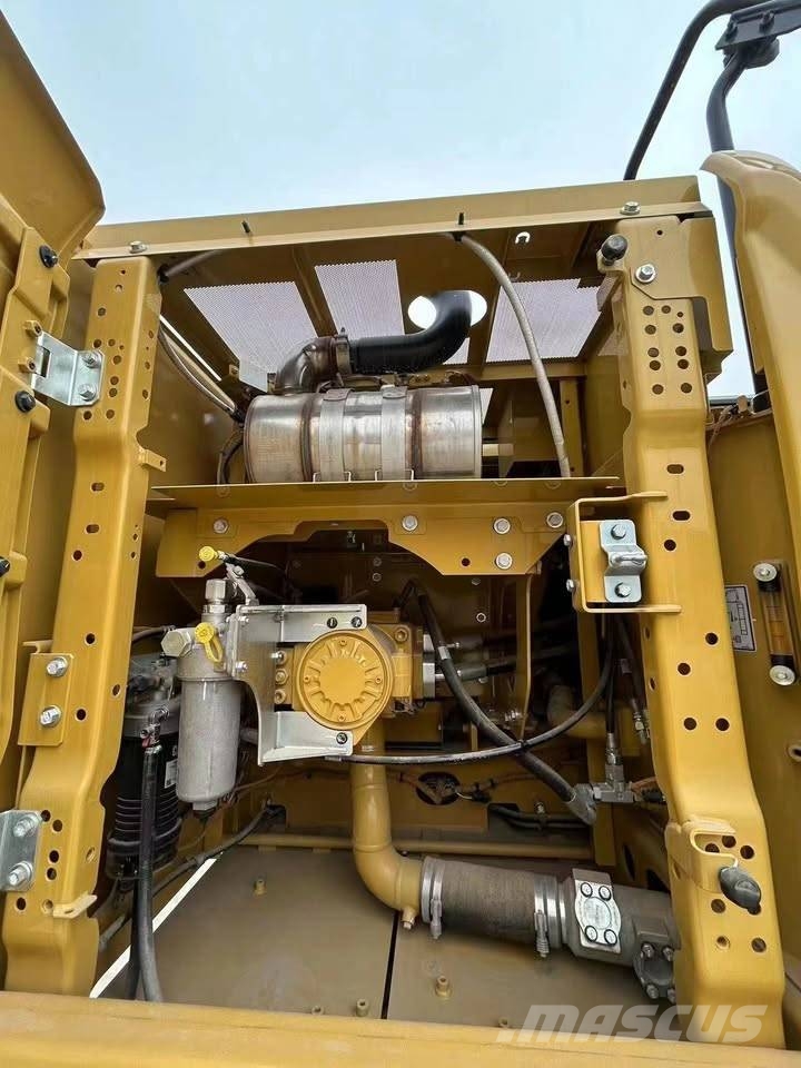 CAT 330 GC 대형 굴삭기 29톤 이상