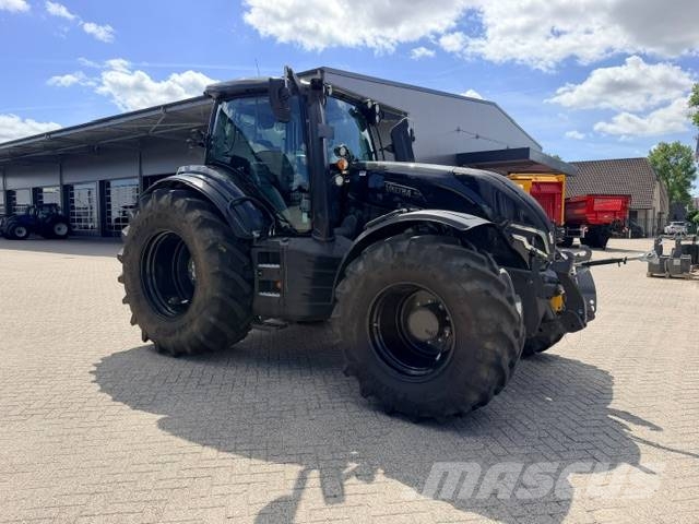 Valtra T235 direct Smart Touch Traktory