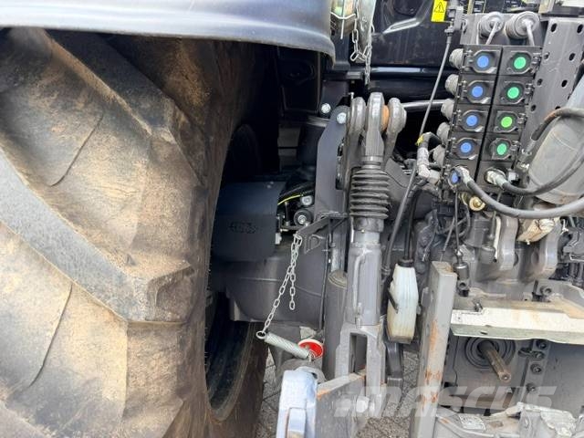Valtra T235 direct Smart Touch Traktory