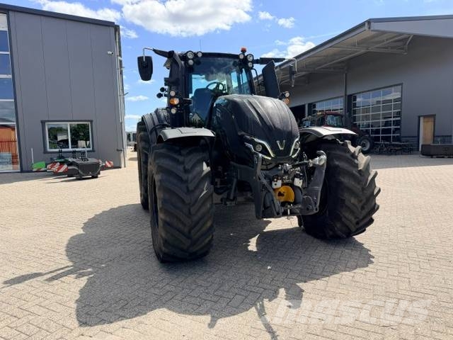Valtra T235 direct Smart Touch Traktory