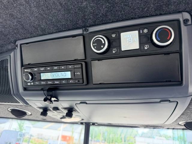 Valtra T235 direct Smart Touch Traktory