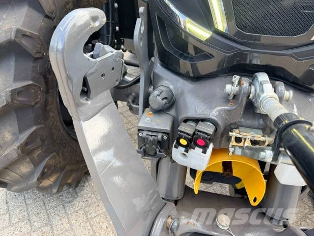 Valtra T235 direct Smart Touch Traktory