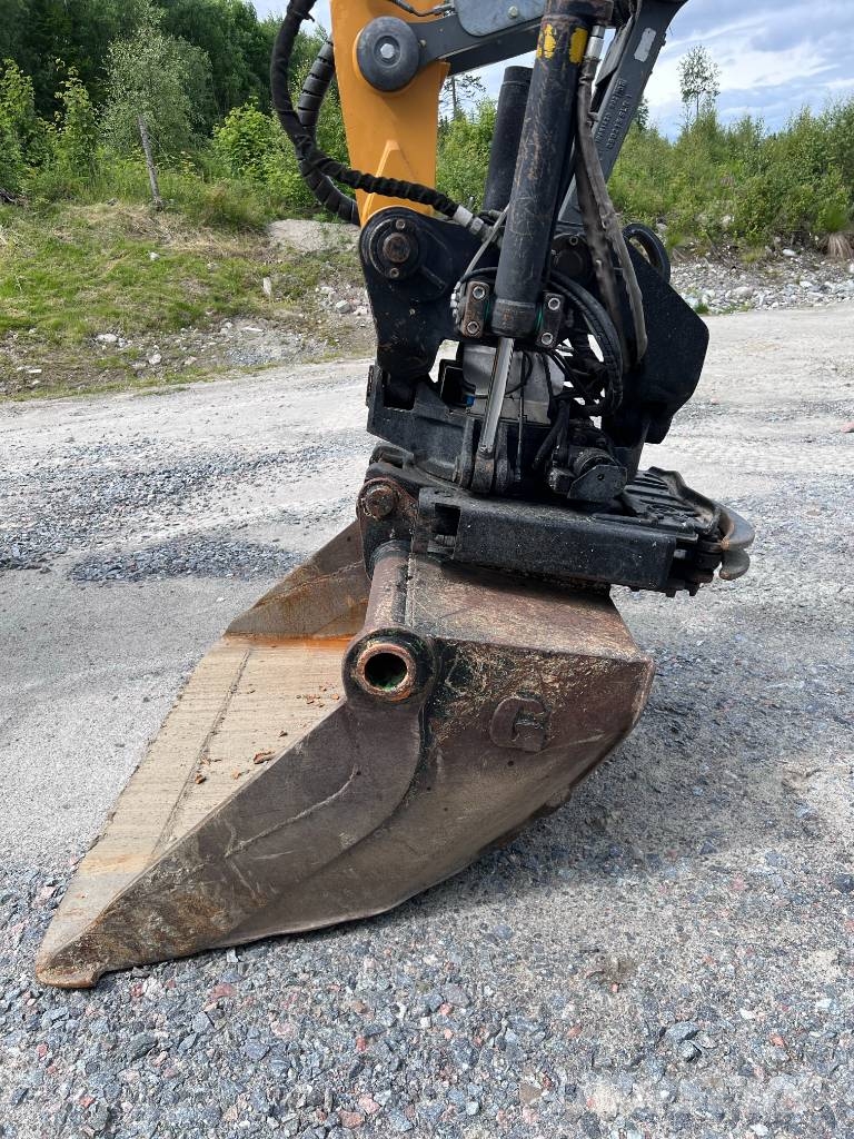 Liebherr A 914 Compact med boggie vagn Ratiniai ekskavatoriai