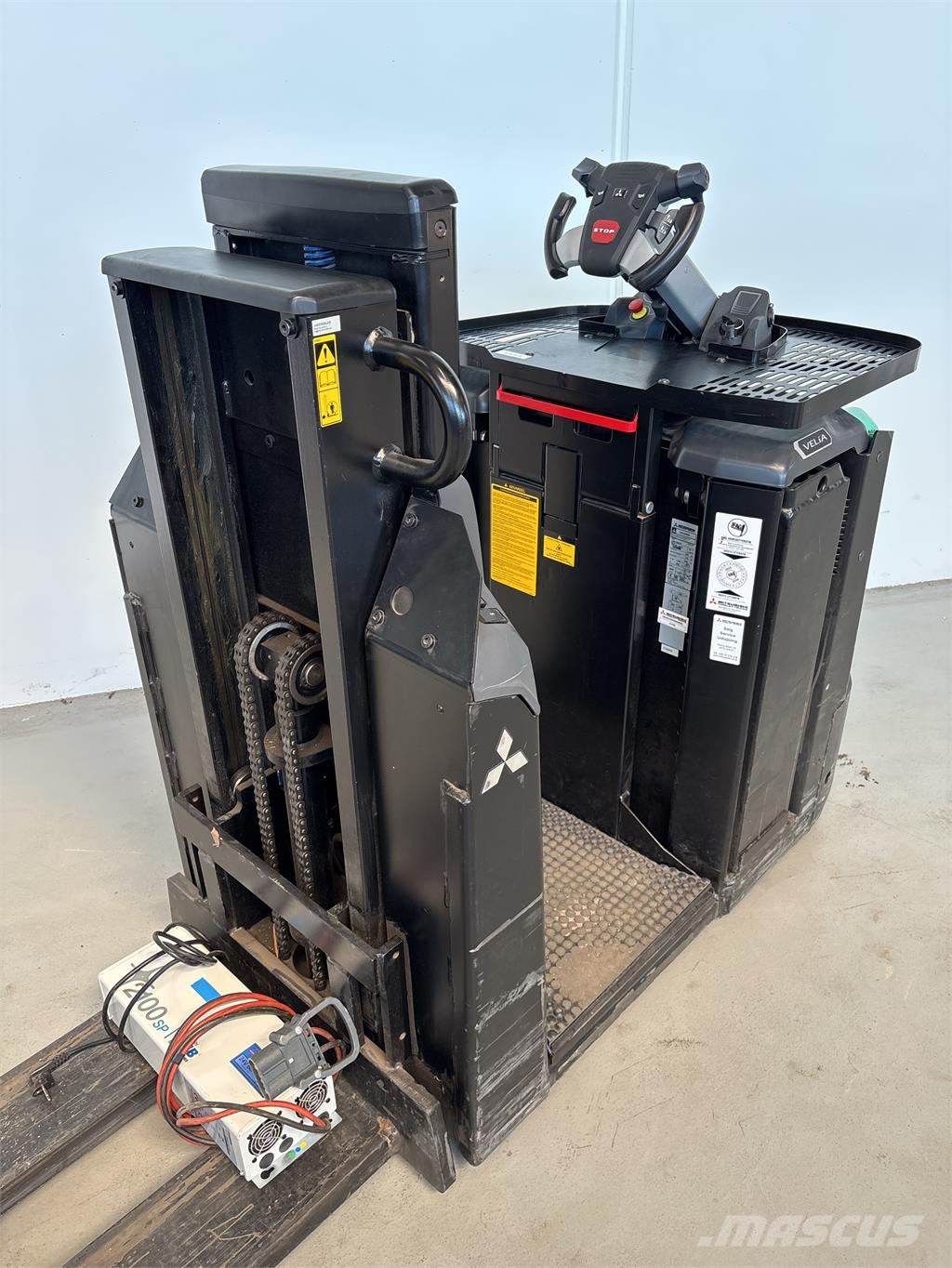 Mitsubishi OPB12N2FP Low lift order picker