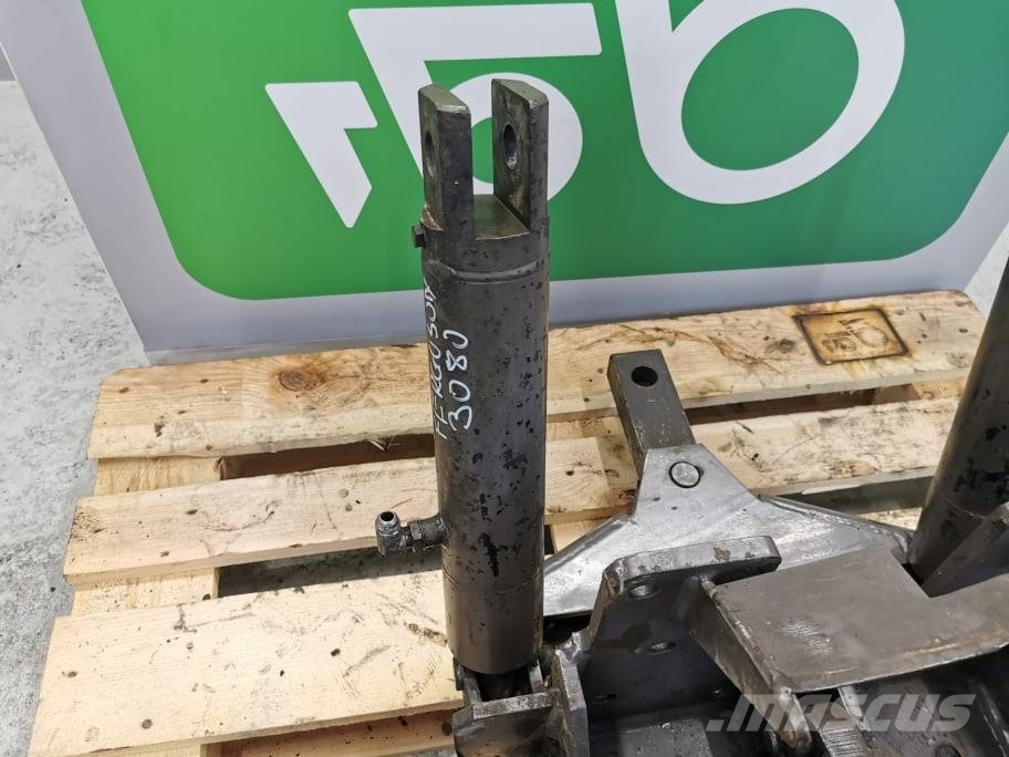 Massey Ferguson 3070 {arm lift plunger} Boom I dipper ruke
