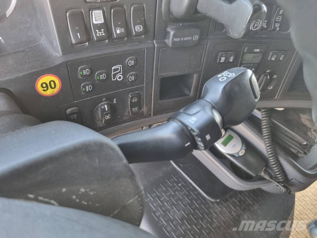 Scania R 480 LB شاحنات بمقصورة وهيكل