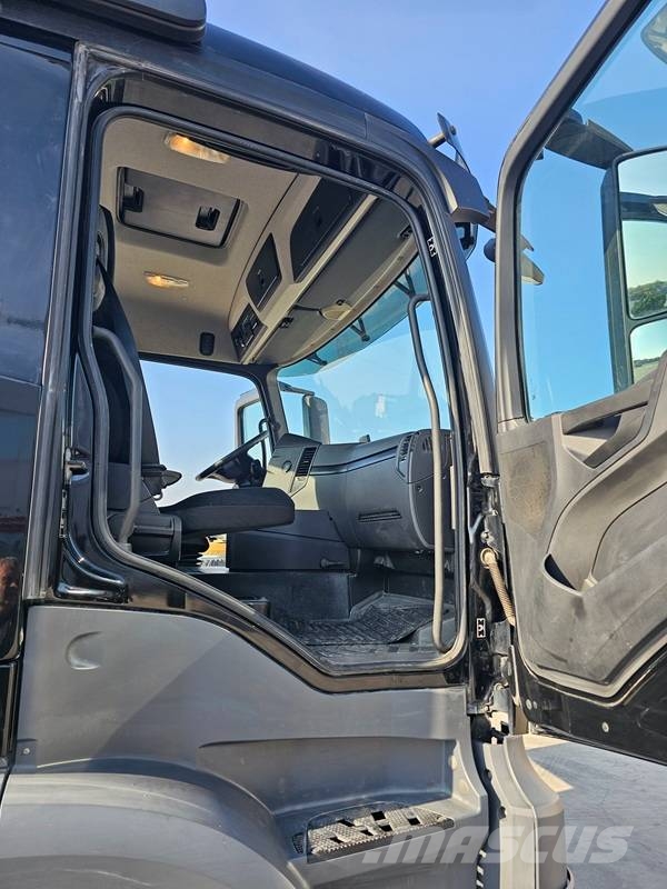 Mercedes-Benz Arocs 2658 自卸式货车