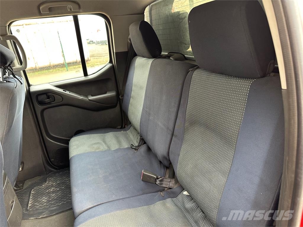 Nissan Navara VIN 960 Carros