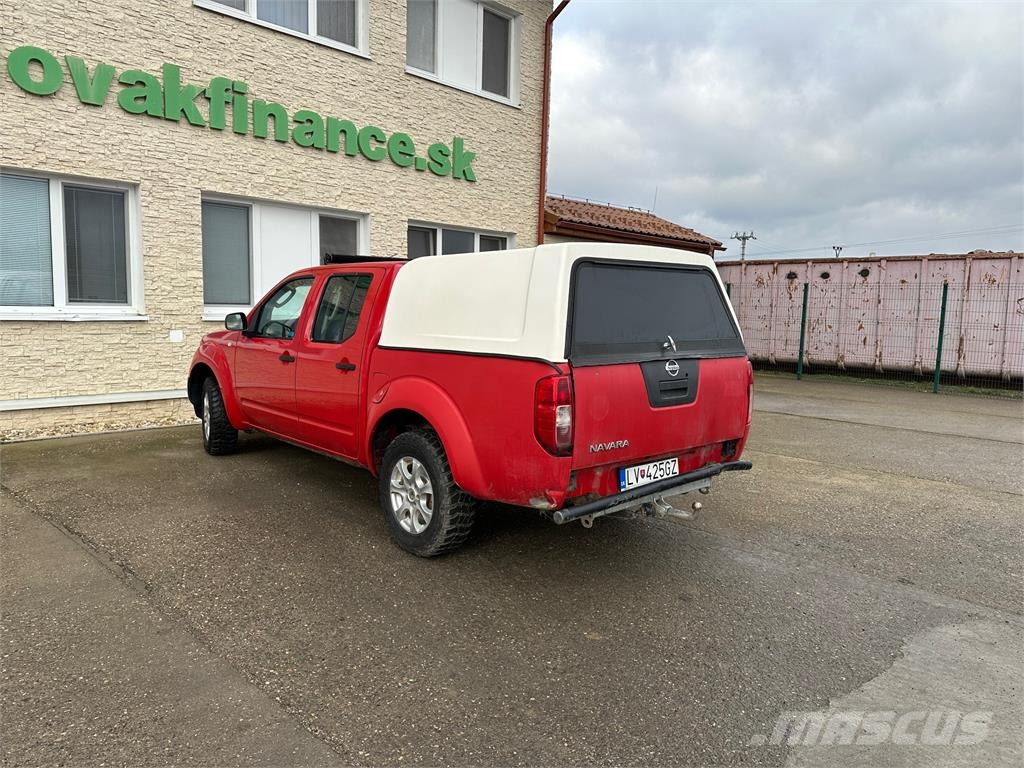 Nissan Navara VIN 960 Carros