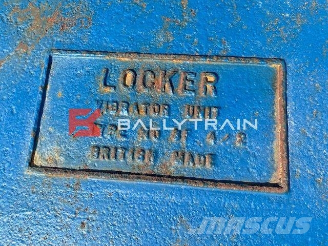 Locker SF42 Vibrating Feeder Trilmachines