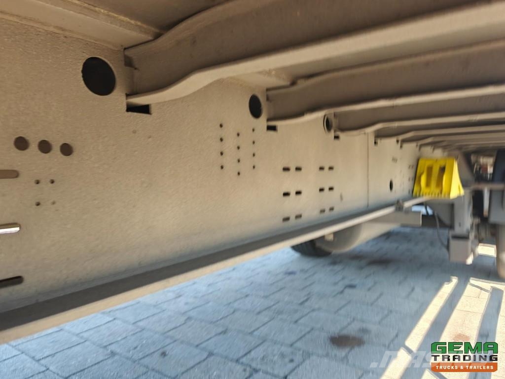 SYSTEM TRAILERS LPRS 18 Enclosed Body 13.6m + Unde Semirremolques de carrocería de cajas