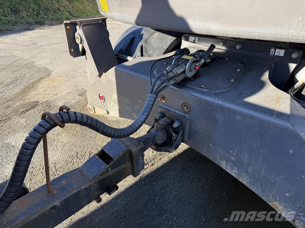 Volvo EW160E Bageri na kotačima