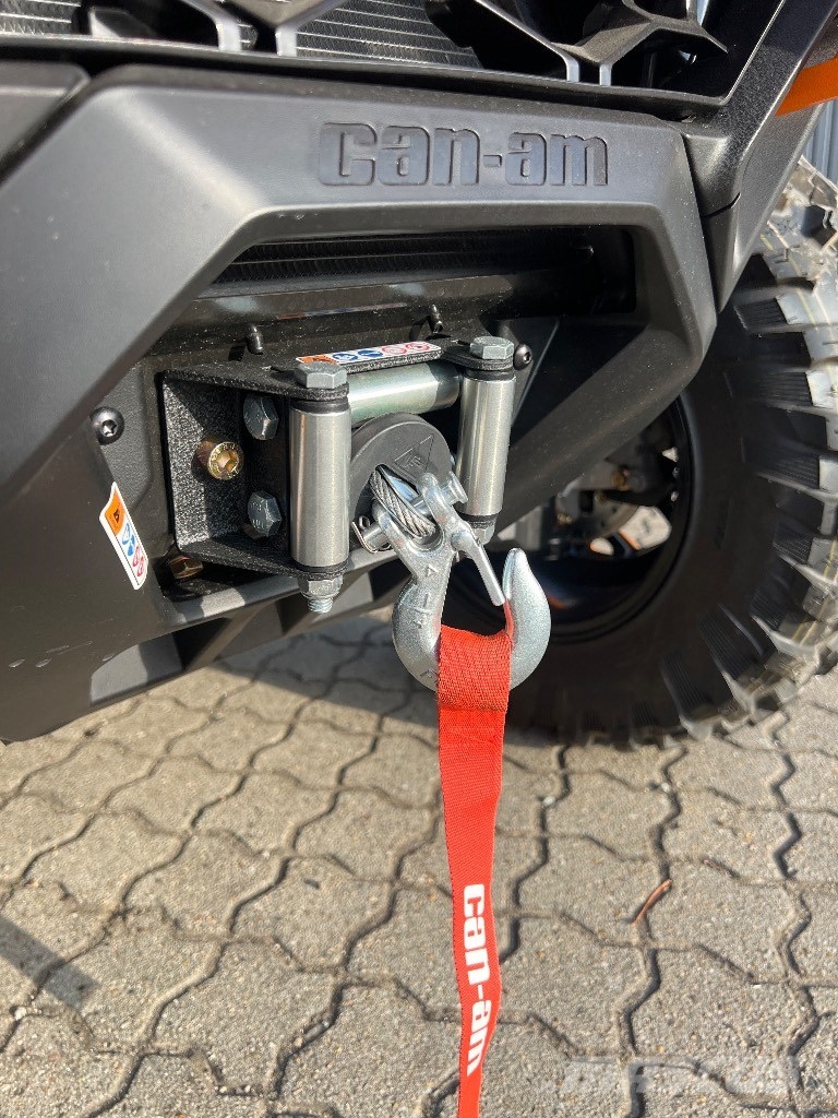 Can-am Outlander MAX XT-P 1000 V-Twin Квадроциклы