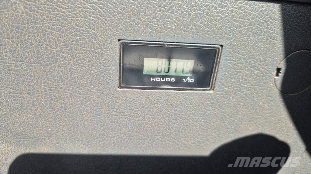 Hyundai HX140L Escavadeiras de esteiras