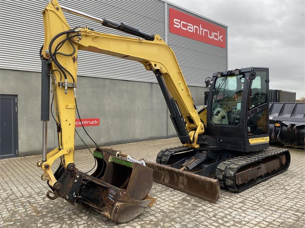 Yanmar VIO80-1A حفارات بعجل
