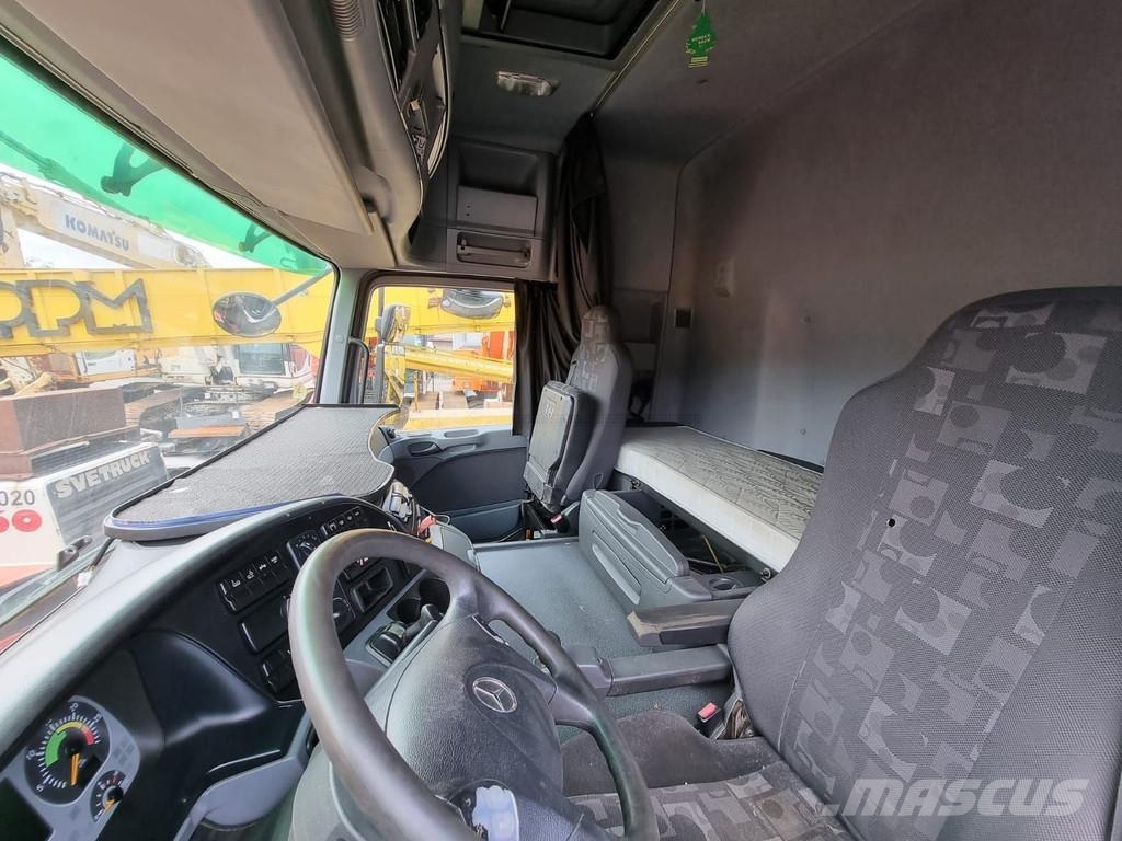 Mercedes-Benz Actros 2544 Staubsauger