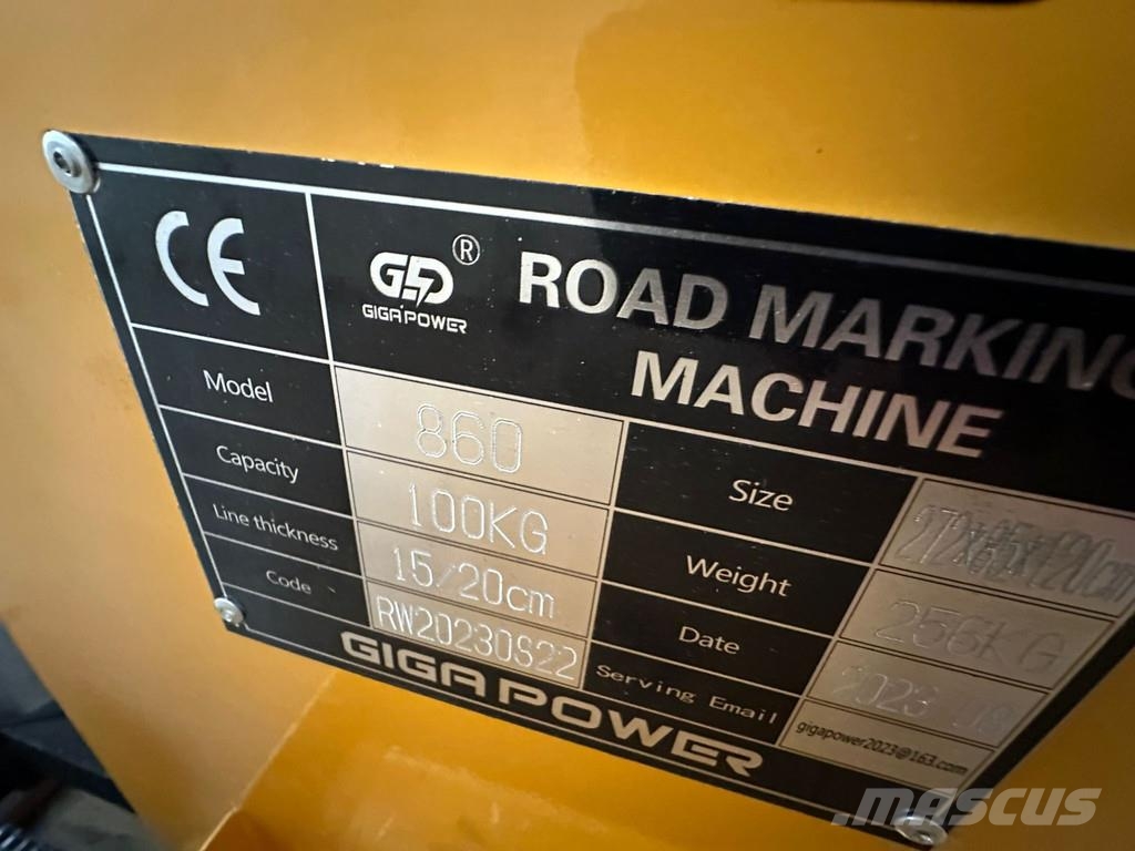 Giga Power 860 Road Marking Machine Sõiduautod