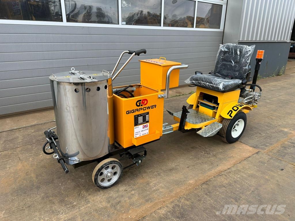 Giga Power 860 Road Marking Machine Sõiduautod