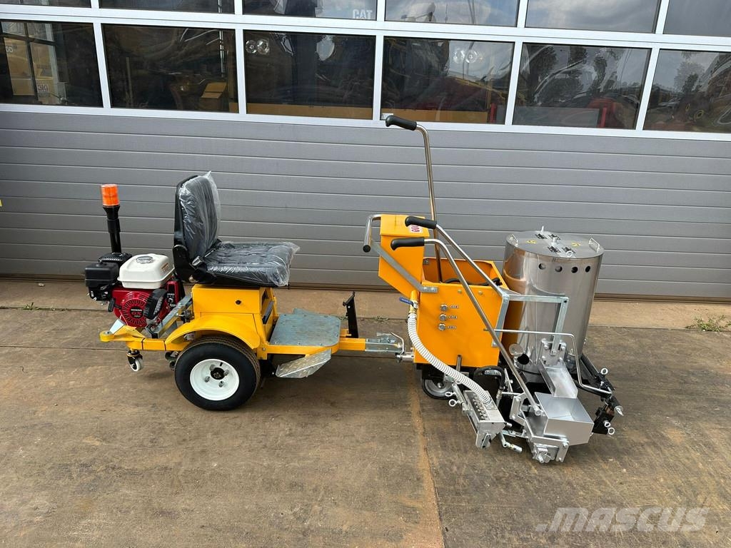 Giga Power 860 Road Marking Machine Sõiduautod