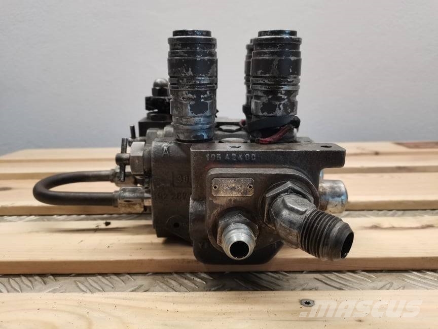 Massey Ferguson 3080 hydraulic distributor Hydraulika