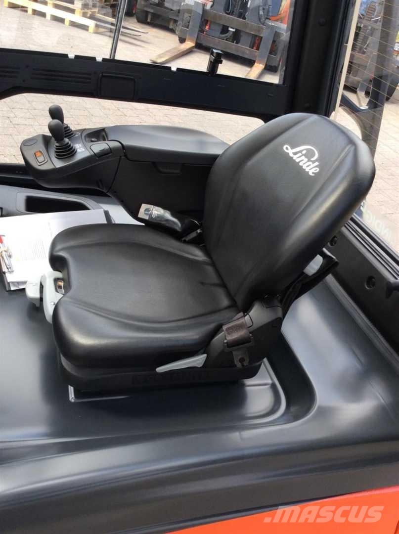 Linde E35L Electric forklifts